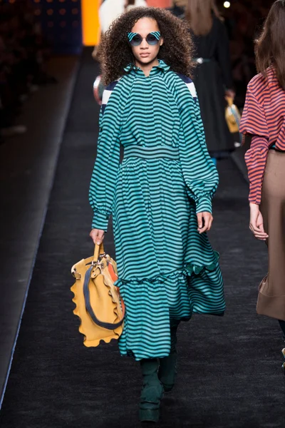 Look 6